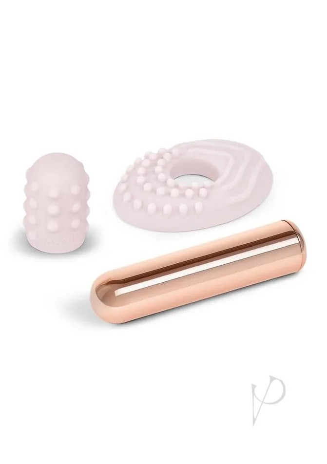Le Wand Female Sex Toys Le Wand Bullet Rechargeable Vibrator with Textured Silicone Sleeve and Ring Rose Gold Le Wand Female Sex Toys Le Wand Bullet Rechargeable Vibrator with Textured Silicone Sleeve and Ring Rose Gold